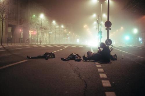 衣服裤子第一次怎么洗（新买的衣服裤子要怎么洗）