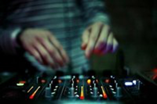 40分钟以上经典老歌dj（40多分钟的dj音乐）