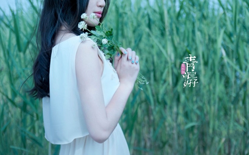 歌词红色彼岸花是什么歌，流行歌曲红色彼岸花